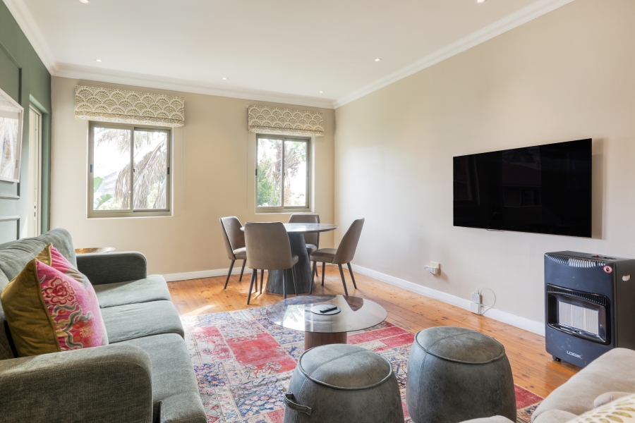 To Let 2 Bedroom Property for Rent in Green Point Western Cape